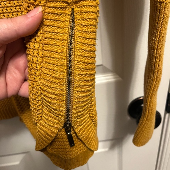 AKINI Dark Yellow Crewneck Cotton Blend Sweater With Side Zip Size M - Picture 2 of 9